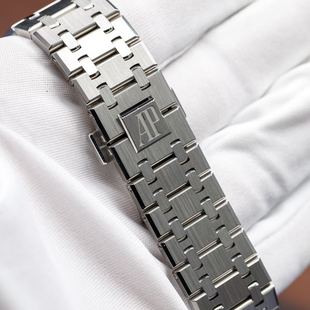 Audemars Piguet Royal Oak 26240ST.OO.1320ST.04 Image 3